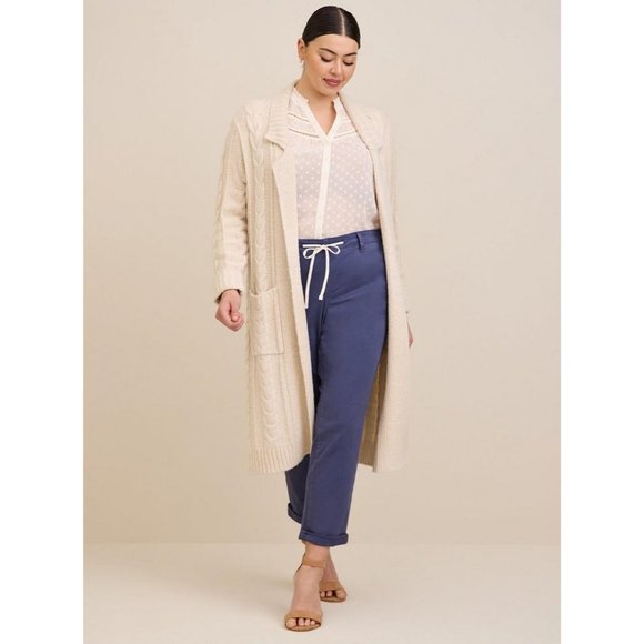 Torrid NWT 4X Semi-Sheer Long Sleeve Chiffon Clip Dot Contrasting Eyelet Blouse - Picture 4 of 4